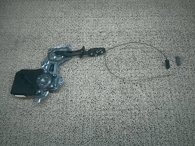 Left Power Slide Door Motor MITSUBISHI 2020 5AA-B34A — photo 2