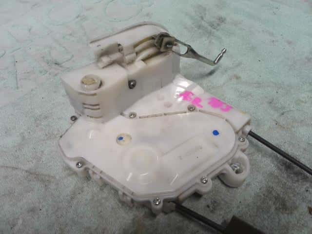 Rear Right Door Lock Actuator HONDA Insight 2009 DAA-ZE2 72610TM8A01 — photo 6