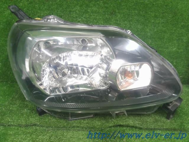 Right Headlight TOYOTA Porte 2012 DBA-NSP140 — photo 1