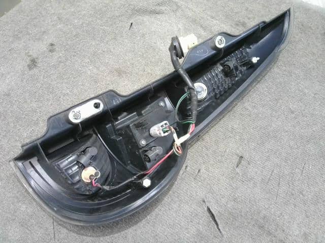 Left Tail Light NISSAN Moco 2014 DBA-MG33 — photo 4