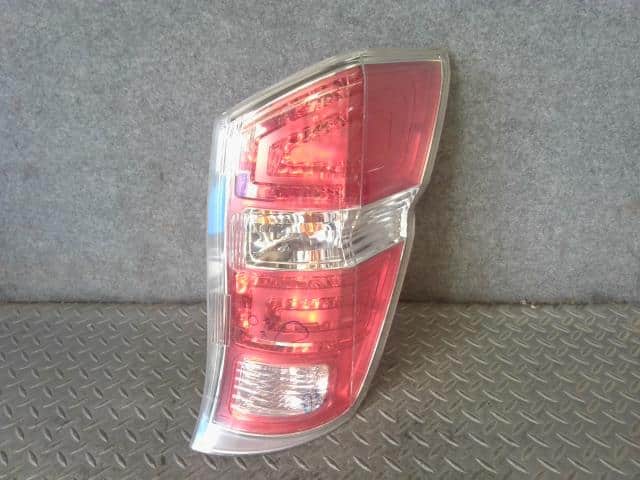 Right Tail Light HONDA Step Wagon 2010 DBA-RK1 — photo 1