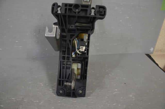 Shift Lever NISSAN Presage 2003 UA-TU31 — photo 4