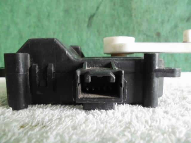 Motor DAIHATSU Move 2002 UA-L150S — photo 3