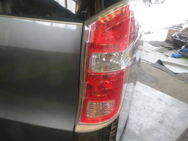 Right Tail Light HONDA Step Wagon 2010 DBA-RK1 — photo 3