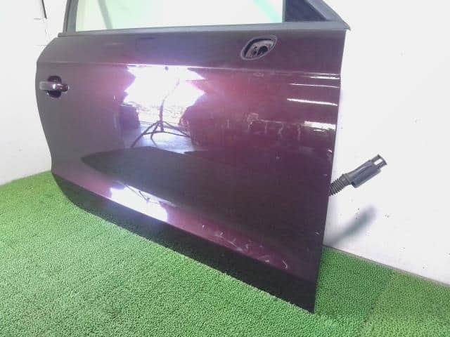 Front Right Door Assembly AUDI Audi a1 2011 DBA-8XCAX — photo 8