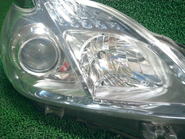 Right Headlight TOYOTA Prius 2009 DAA-ZVW30 — photo 5