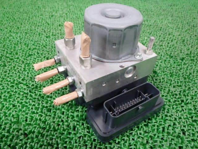ABS Actuator NISSAN X-Trail 2014 DBA-NT32 — photo 2