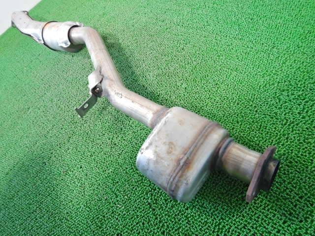 Front Exhaust Pipe SUBARU Forester 2014 DBA-SJG 44621AA130 — photo 2