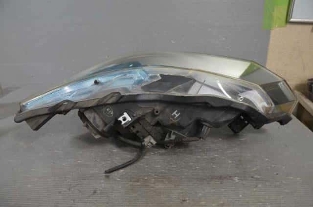 Left Headlight HONDA Insight 2010 DAA-ZE2 — photo 5