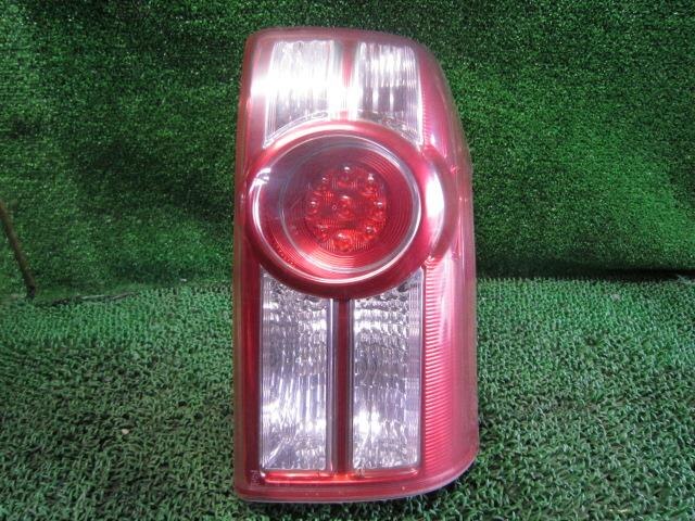 Right Tail Light TOYOTA Raum 2011 DBA-NCZ25 — photo 1