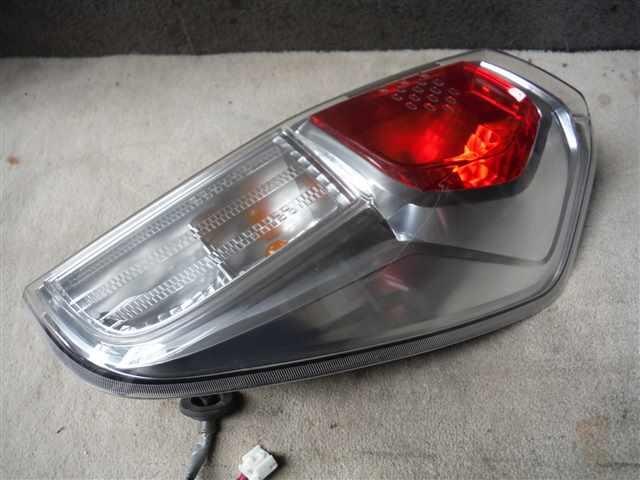 Right Tail Light NISSAN Dayz roox 2014 DBA-B21A — photo 1