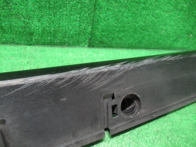 Right Side Step TOYOTA SAI 2010 DAA-AZK10 — photo 5