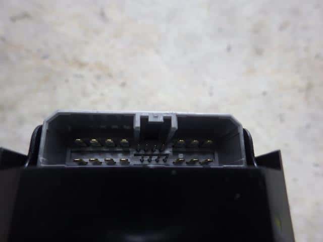 Power Window Switch HONDA Fit 2007 DBA-GE6 — photo 3