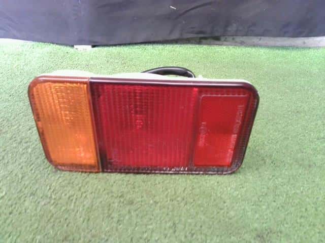 Left Tail Light SUZUKI Carry 2009 EBD-DA63T 3560467H02 — photo 1