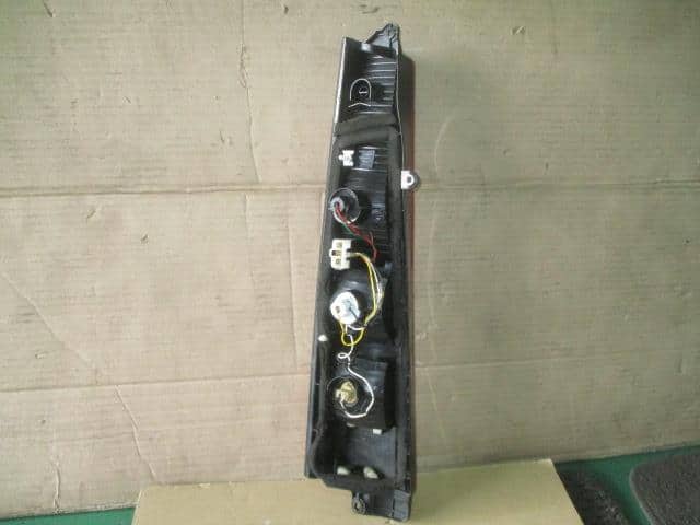 Right Tail Light SUBARU Sambar 2007 LE-TV1 — photo 4