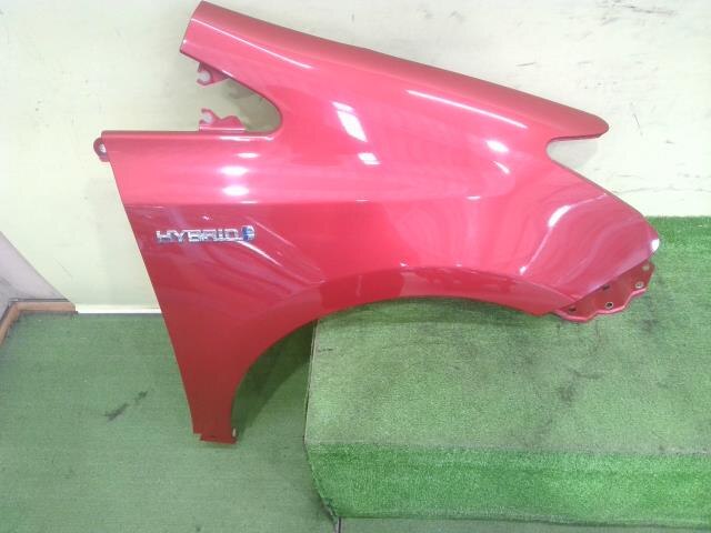 Right Fender Panel TOYOTA Prius Alpha 2011 DAA-ZVW41 — photo 1