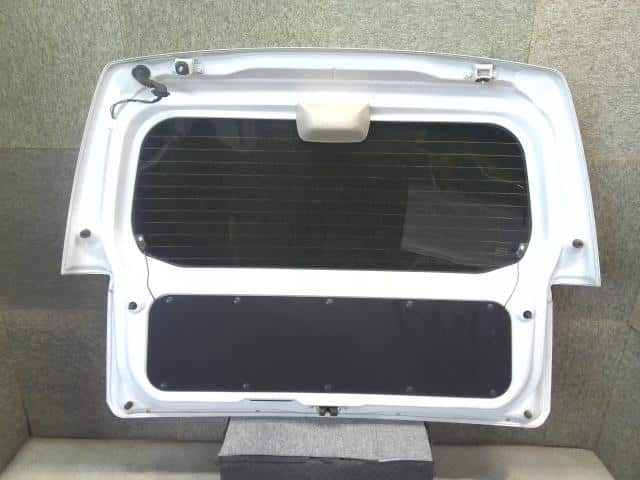 Back Door Assembly MITSUBISHI eK Wagon 2010 DBA-H82W — photo 2