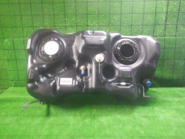 Fuel Tank NISSAN X-Trail 2014 DBA-NT32 — photo 1