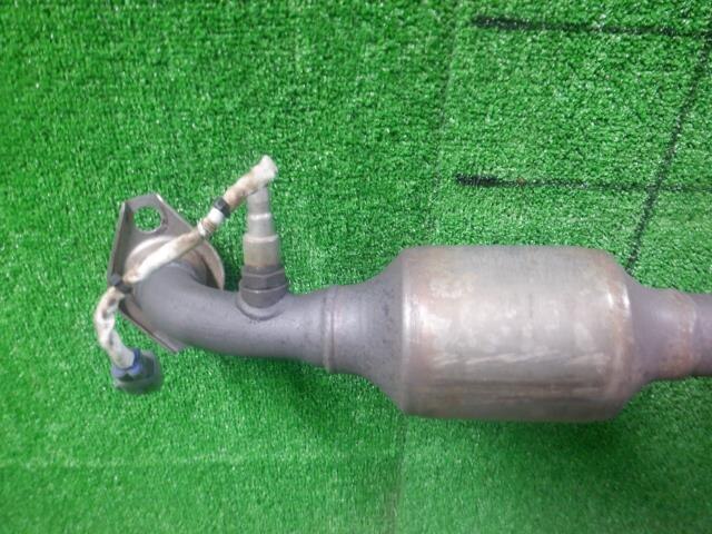 Front Exhaust Pipe TOYOTA Vitz 2016 DBA-KSP130 — photo 2