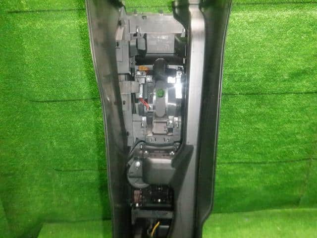Console Box NISSAN X-Trail 2014 DBA-NT32 — photo 8
