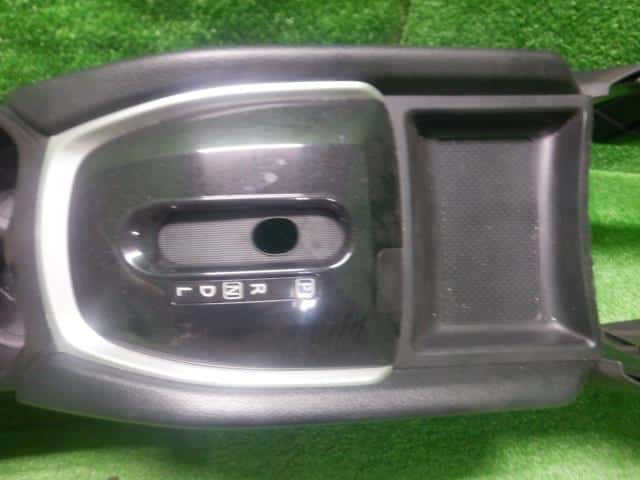Console Box NISSAN X-Trail 2014 DBA-NT32 — photo 2