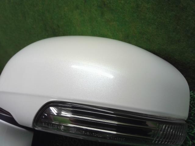 Left Side Mirror TOYOTA Wish 2014 DBA-ZGE20 — photo 2
