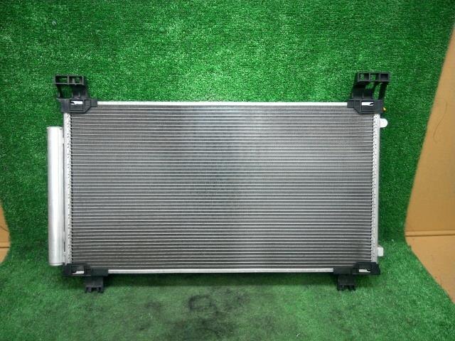 Condenser TOYOTA Sienta 2016 DBA-NSP170G — photo 2