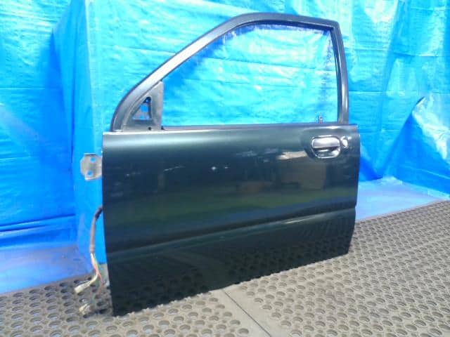 Front Left Door Assembly SUBARU Vivio 1996 E-KK3 61101KC450 — photo 5