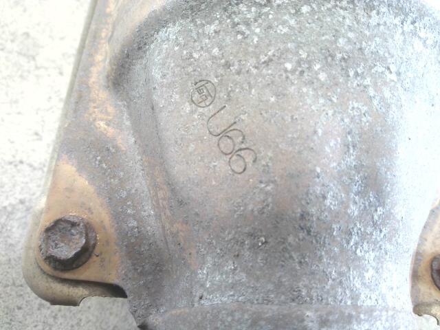 Exhaust Center Muffler TOYOTA Pronard 2000 GH-MCX20 — photo 3