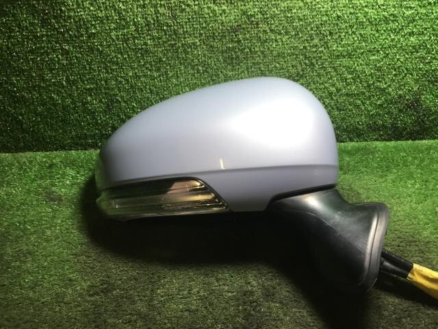Right Side Mirror TOYOTA Prius 2009 DAA-ZVW30 — photo 1