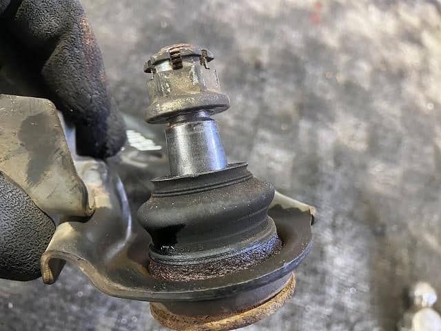 Front Right Lower Control Arm HONDA N-one 2014 DBA-JG1 — photo 4