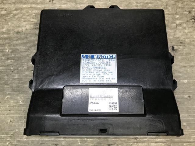 Control Unit TOYOTA Prius Alpha 2015 DAA-ZVW40 — photo 1