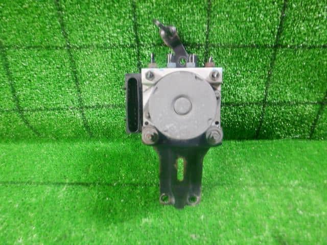 ABS Actuator HONDA Life 2003 UA-JB6 — photo 1