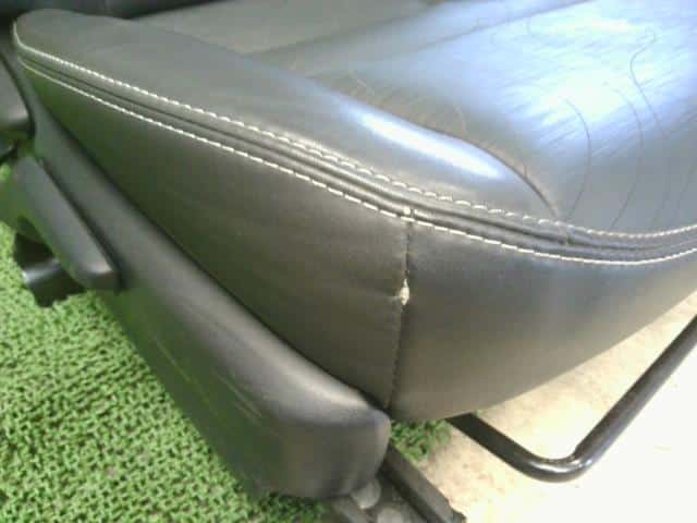 Driver's Seat TOYOTA Aqua 2013 DAA-NHP10 — photo 2