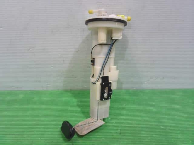 Fuel Pump NISSAN Nt100 clipper 2019 EBD-DR16 — photo 1