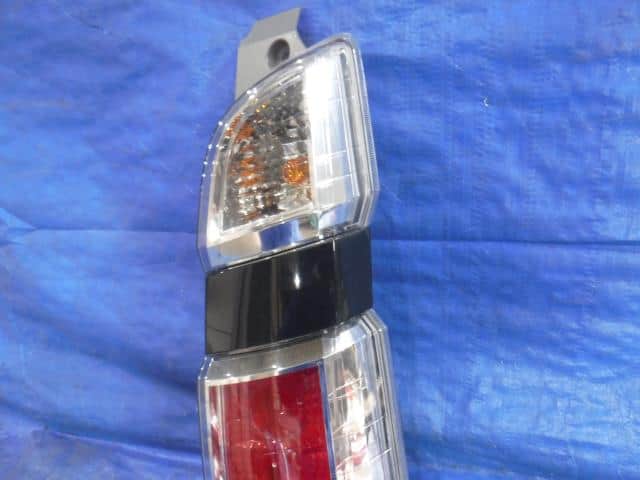 Right Tail Light HONDA N-wgn 2016 DBA-JH2 — photo 2