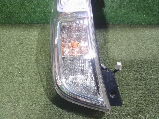 Left Tail Light NISSAN Dayz roox 2016 DBA-B21A — photo 5