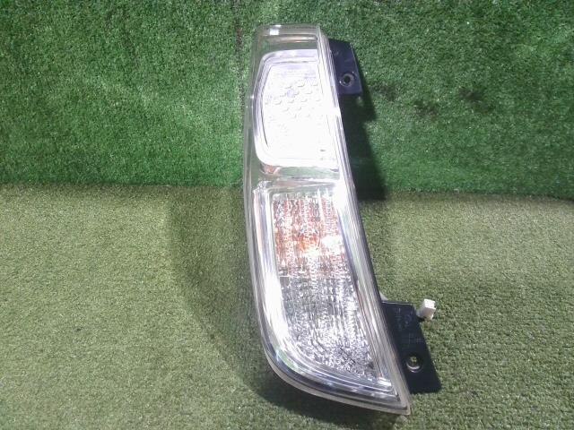 Left Tail Light NISSAN Dayz roox 2016 DBA-B21A — photo 1