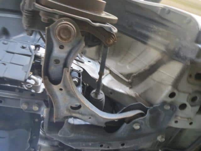 Front Left Lower Control Arm HONDA N-wgn 2014 DBA-JH1 — photo 5