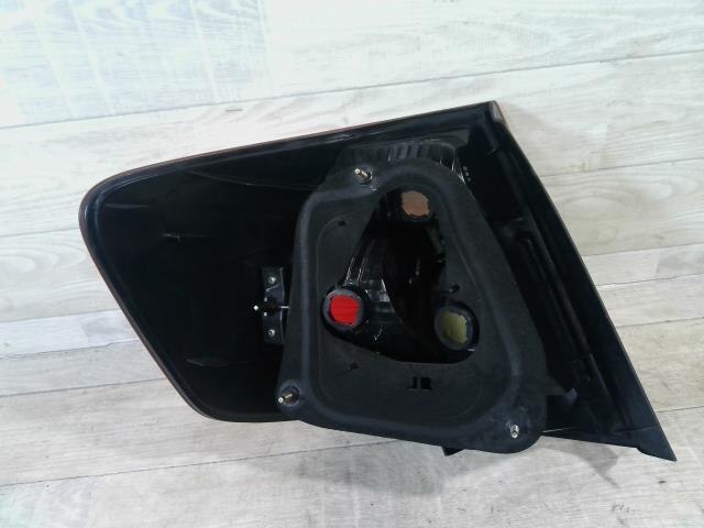 Right Tail Light TOYOTA Premio 2006 CBA-NZT240 — photo 2