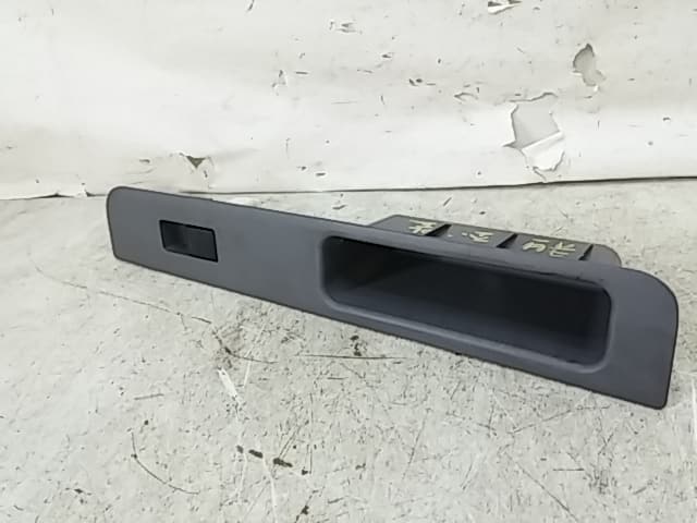 Power Window Switch NISSAN Cube 2005 — photo 3