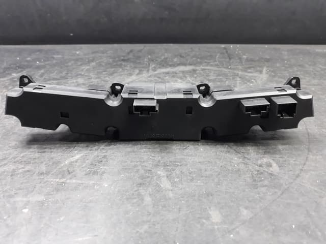 Dashboard MERCEDES-BENZ S-Class 2003 2208217658 — photo 2