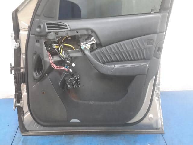 Front Right Door Panel MERCEDES-BENZ S-Class 2005 — photo 4