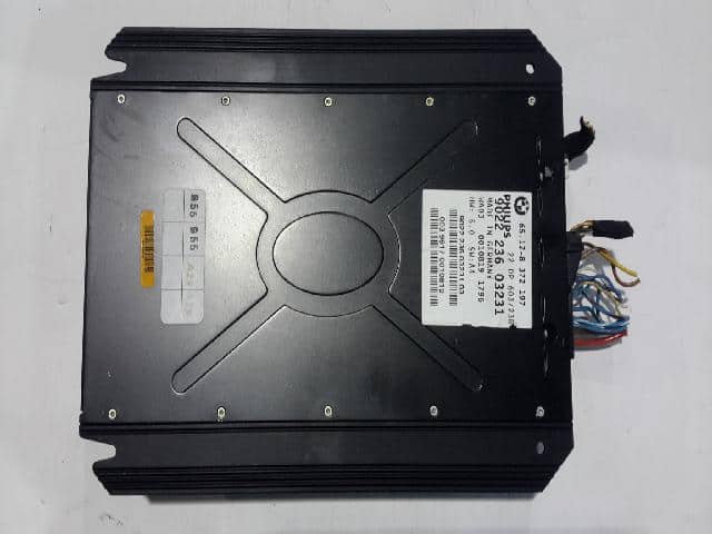 Audio Amplifier BMW 7 Series 1997 — photo 1