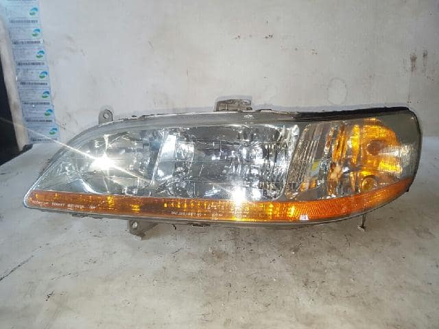 Left Headlight HONDA Accord 1998 — photo 1