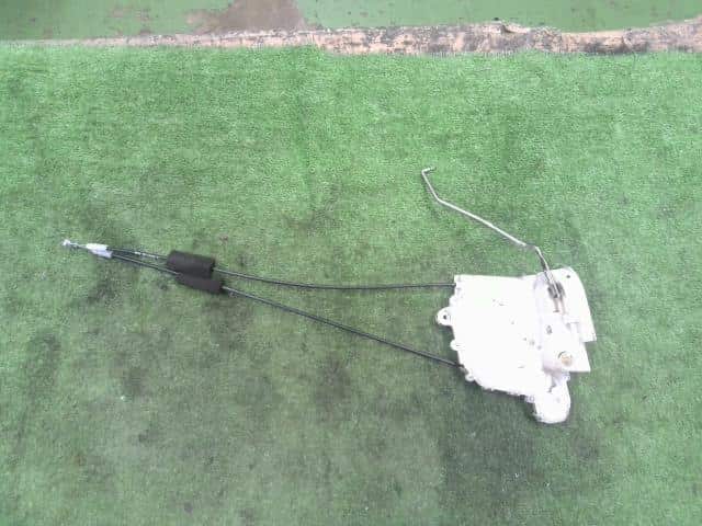 Front Left Door Lock Actuator HONDA Fit 2011 DAA-GP1 — photo 1
