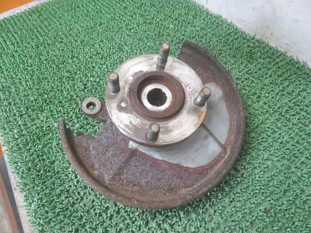 Front Right Knuckle Hub Assembly SUZUKI Carry 2002 LE-DA63T 4511178A30 — photo 1