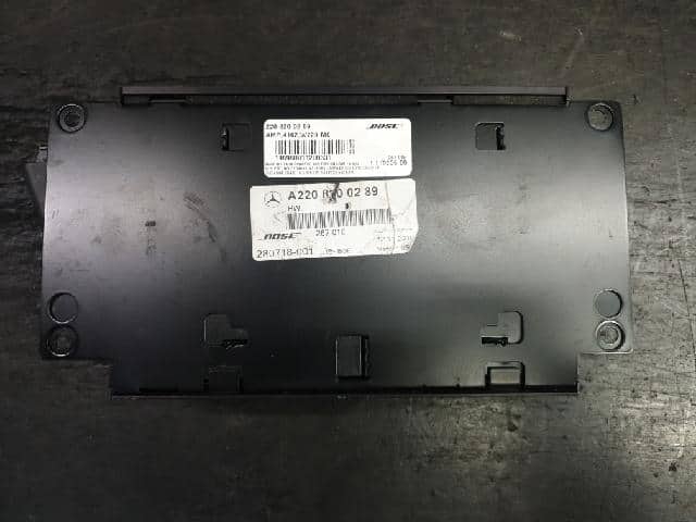 Audio Amplifier MERCEDES-BENZ S-Class 2003 2208200289 — photo 2