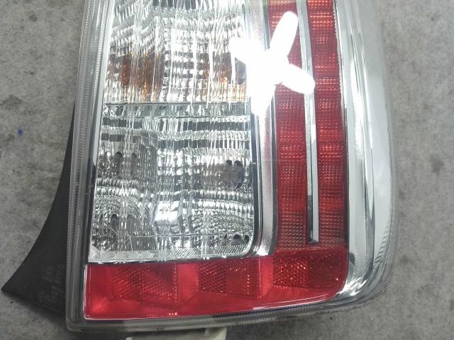 Right Tail Light TOYOTA Prius 2012 DAA-ZVW30 — photo 3