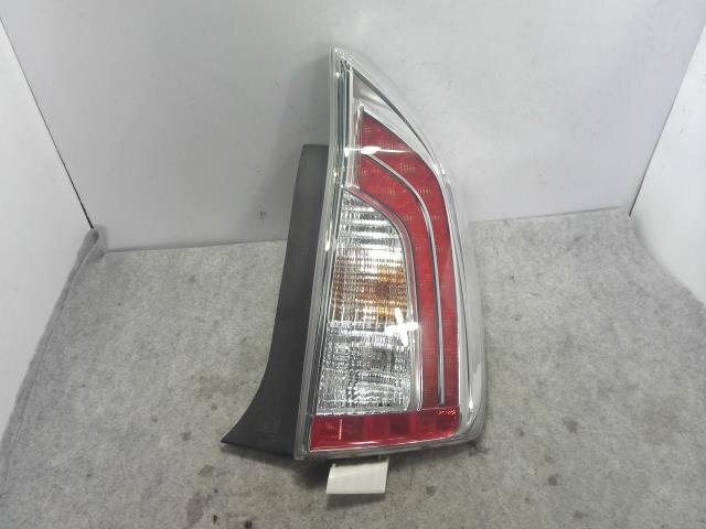 Right Tail Light TOYOTA Prius 2012 DAA-ZVW30 — photo 1